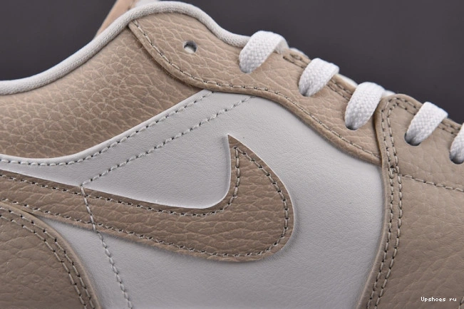 FB7168-121 Red Jordan Rattan Sail University 1 Low SE 1123